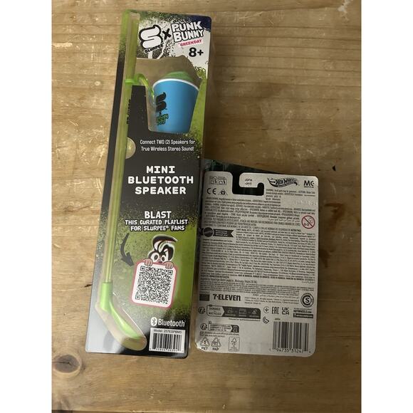 NEW Green Day Punk Bunny Bluetooth Speaker + Supra Hot Wheels Rare Bundle - Picture 2 of 2
